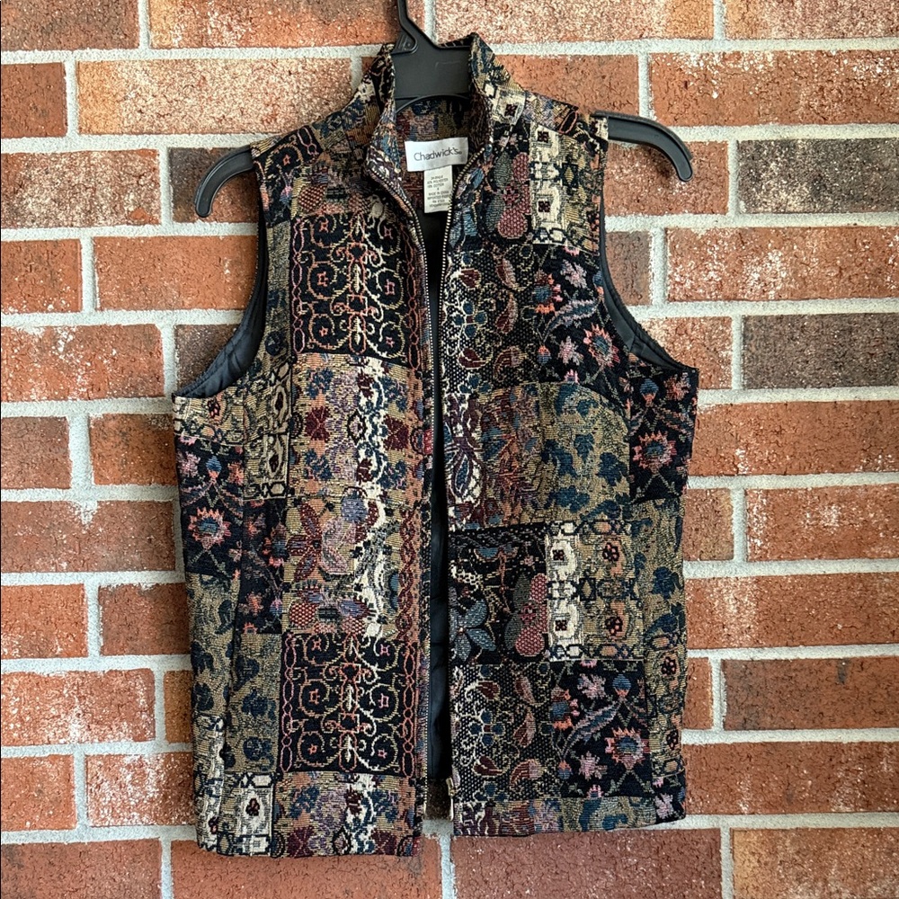 Chadwicks Multicolor Tapestry Patchwork Zip Vest women's size 8 vintage clothes